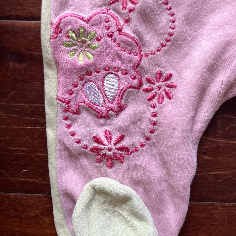Y2K 2007 Baby Strawberry Shortcake pink and great baby Onesie